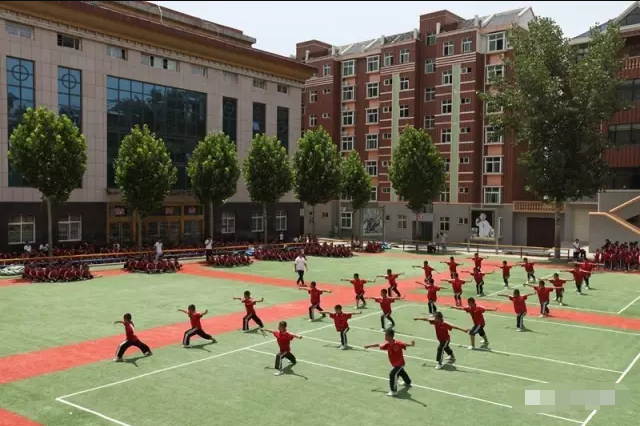 嵩山少林文武学校帮助孩子度过叛逆期