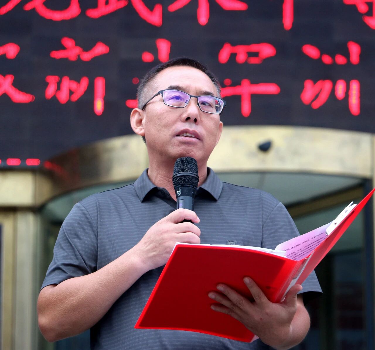 少林小龙武术中专2025级中一新生军训拉开帷幕