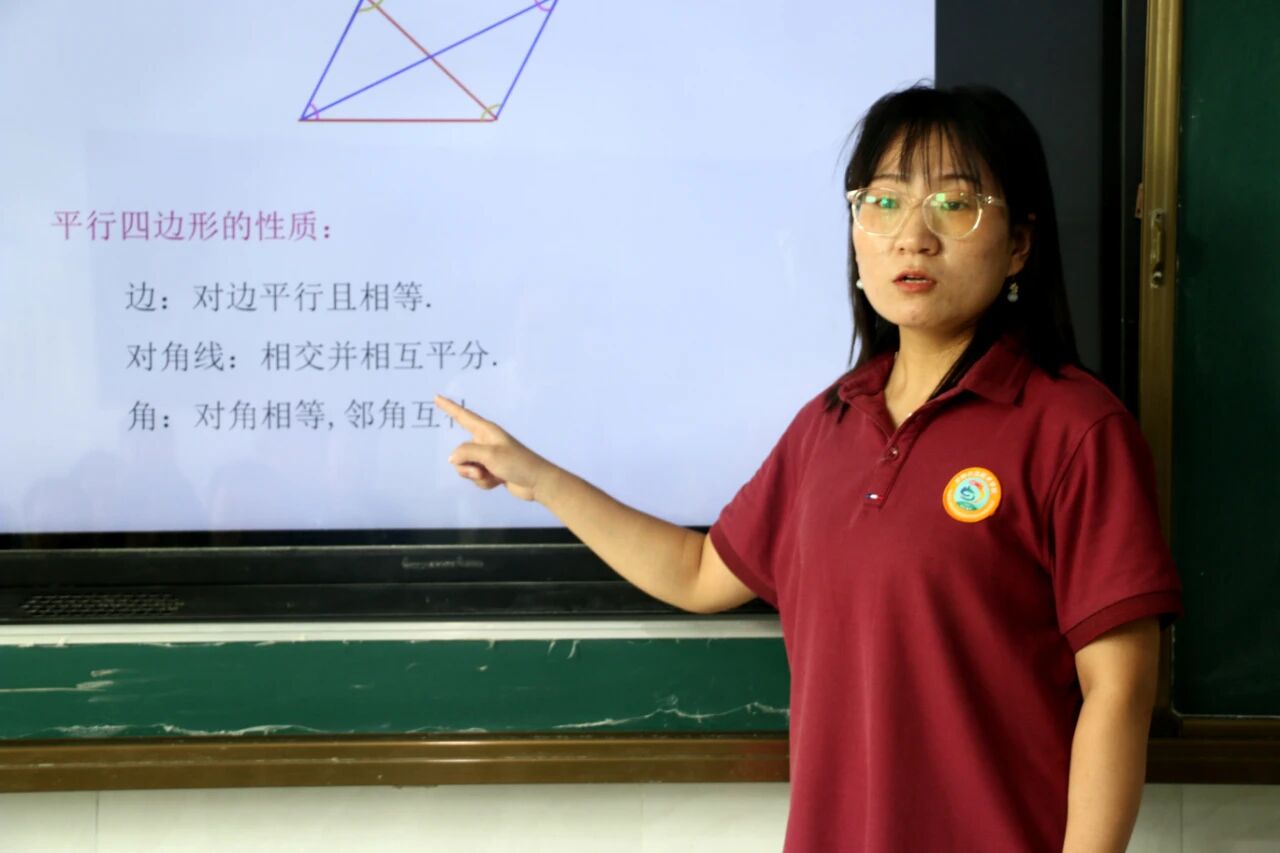 少林小龙武校初中部教师甄晓平