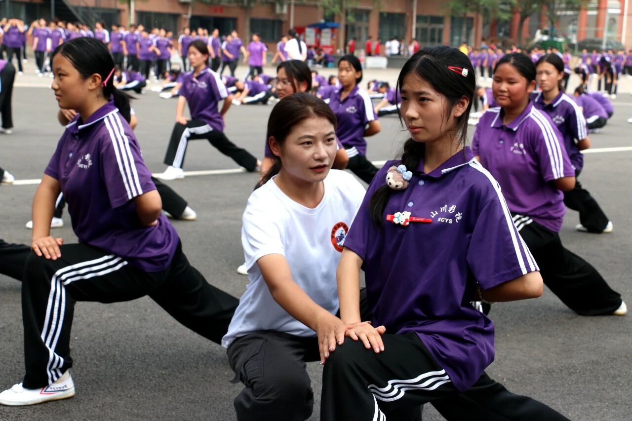 少林小龙武校影视艺术部教练张天天